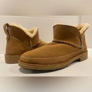 UGG Chestnut Melrose Slip On Ankle Bootie Women’s Size 9